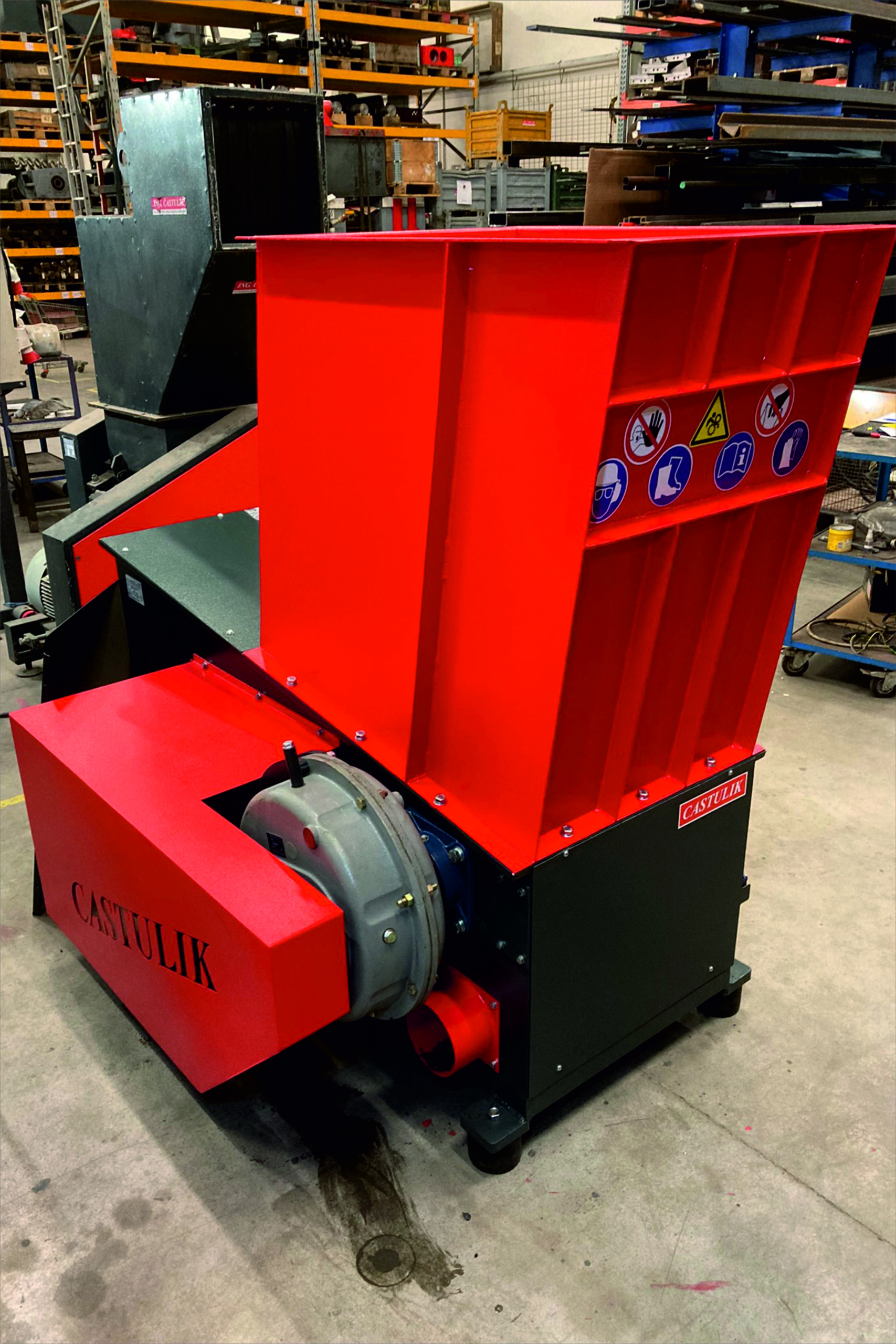 PICUS_600_15kW Twin-shaft shredder DR120 as a metal swarf shredder