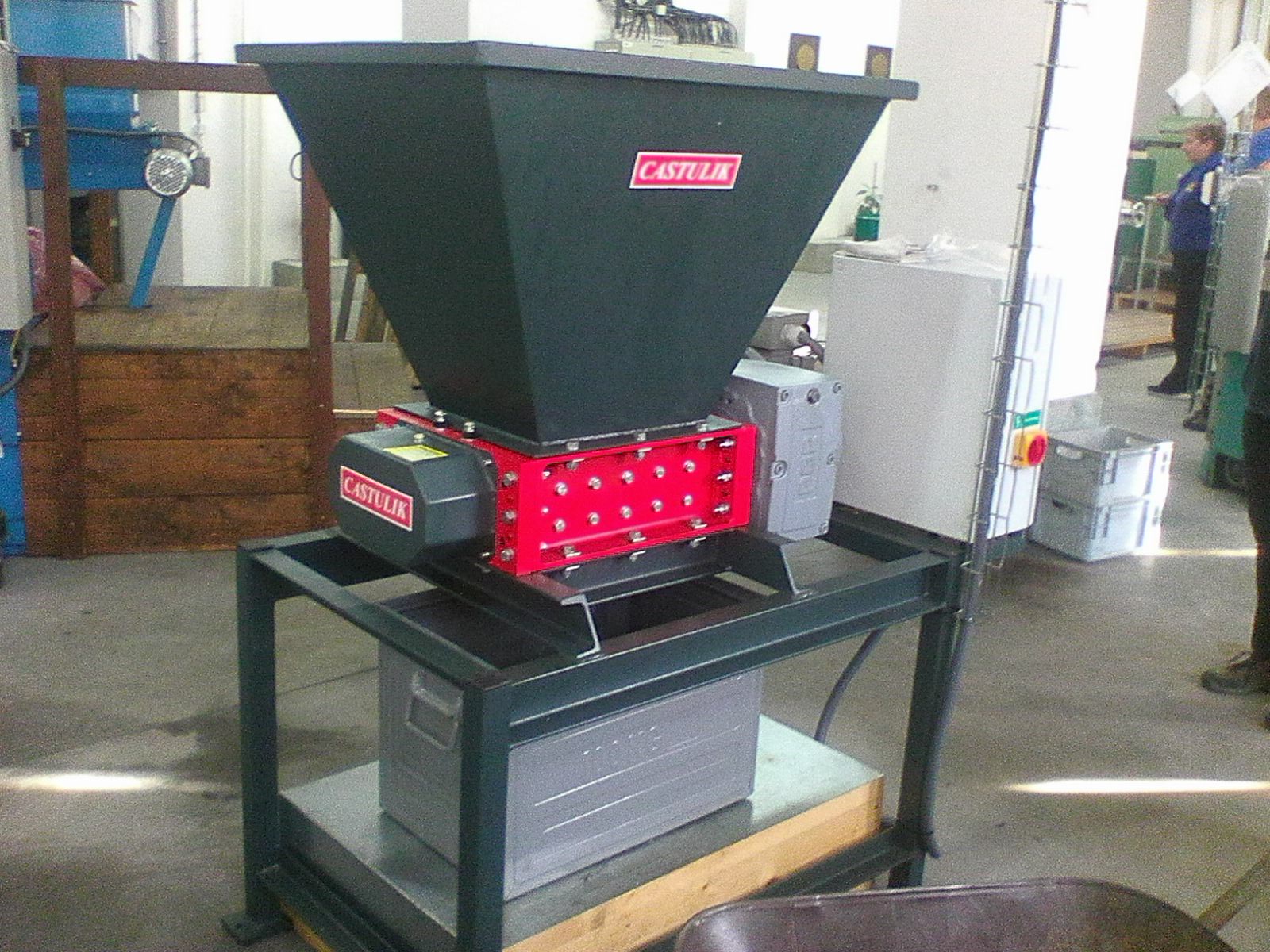 DR120-0-0013 Twin-shaft shredder DR120 as a metal swarf shredder